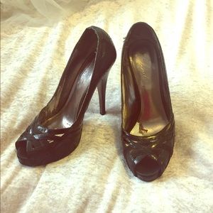 CHARLES DAVID peep toe heels